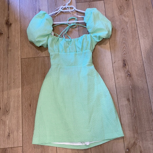 Brand new Zara backless gingham dress - Picture 1 of 3